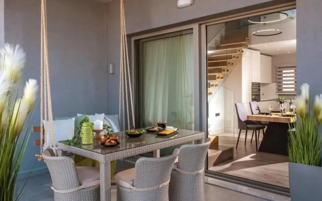 Knossos Palace by Luxury Living Apartments