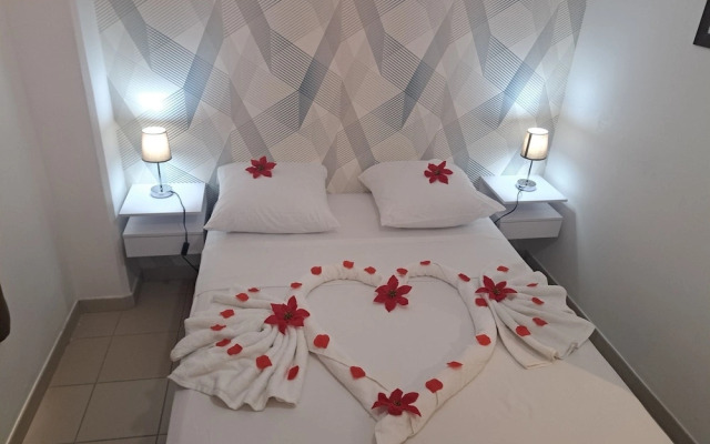 Le Channel Hotel
