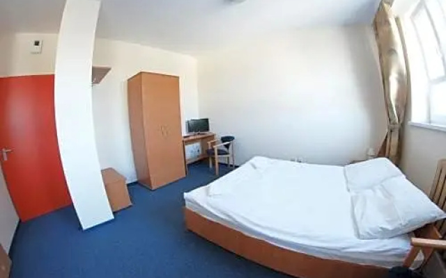 Hotel Stacja Kutno