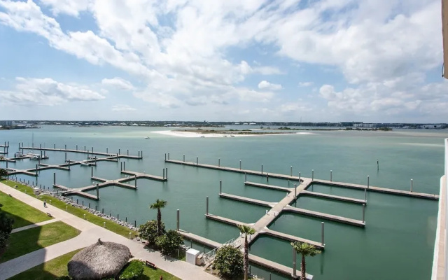Two Bedroom Waterfront Condo - Unit Crc0601