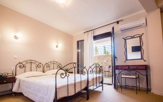 Nepheli Hotel