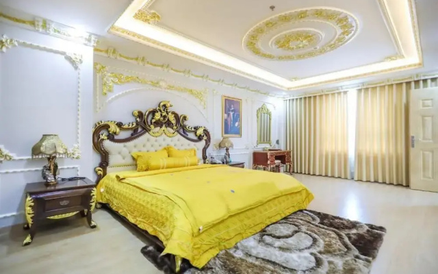 Phoenix Hotel 3