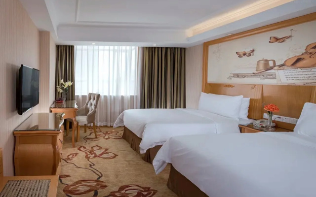Vienna Hotel(Shenzhen Shajing Jingji Baina)