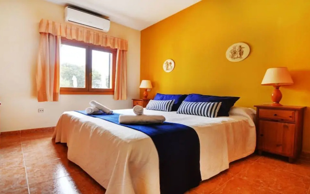 104509 - Villa in Llucmajor