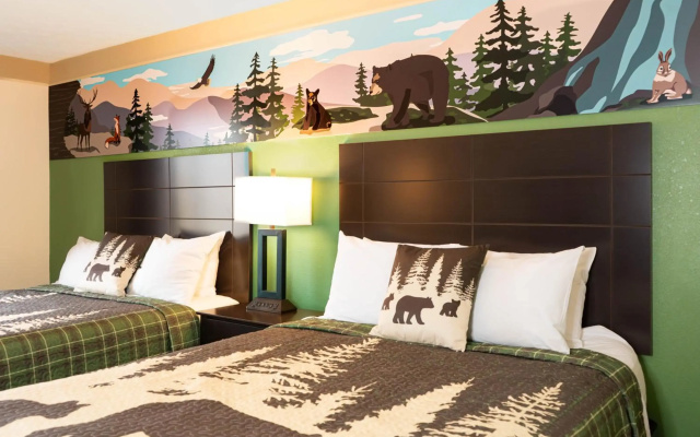 Country Cascades Waterpark Resort
