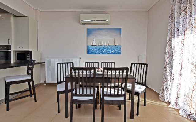 "Katerina Seaview Maisonette  Nea Moudania Hal"
