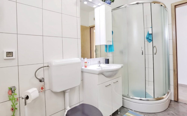 Apartments Adria