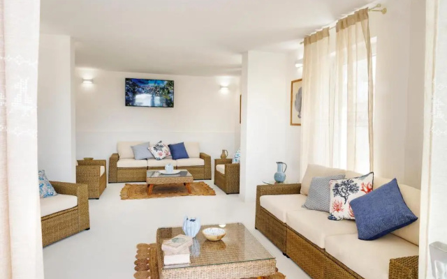 Mercury Beach Hotel