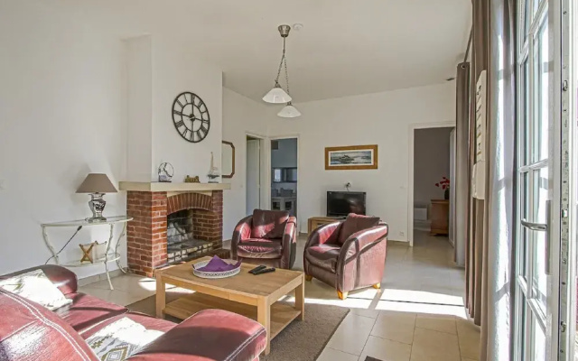 Spacious Holiday Home in Aure sur Mer With Garden