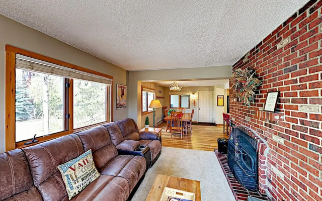 Ski Trail Apartment 2320 by RedAwning