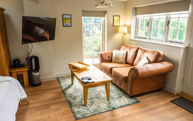 1 Bed Studio in Two Dales, Near Matlock & Bakewell