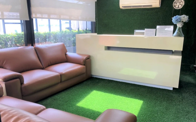 Poonsuk Place Hotel