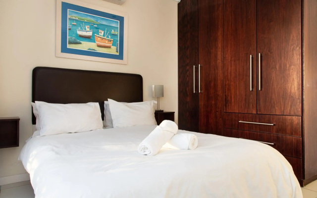 Spectacular Beachfront Apartment 3 Bedroom C101 Sea Spray