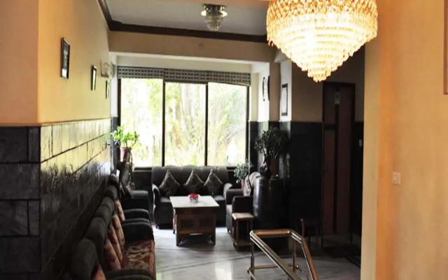 OYO 28589 Hotel Valley View
