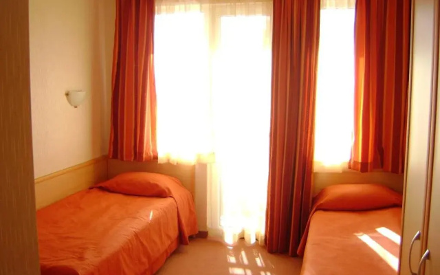 Hotel Treshtenik