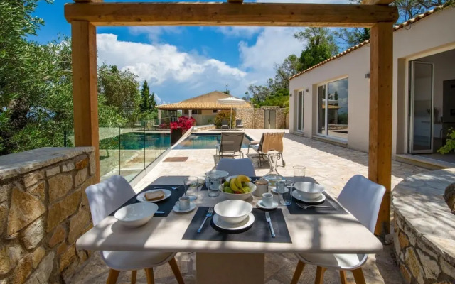 Terra Villa in Apergatika
