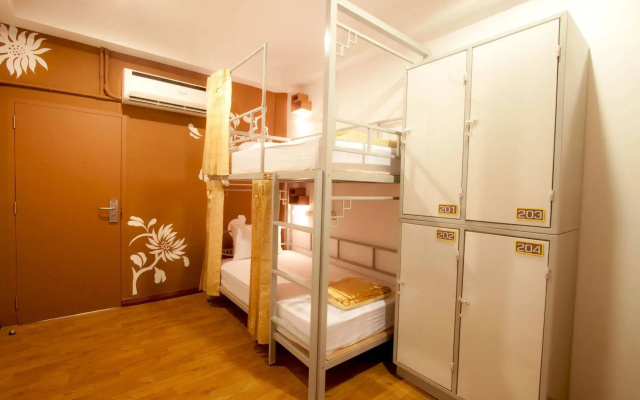 Chinatown Hostel