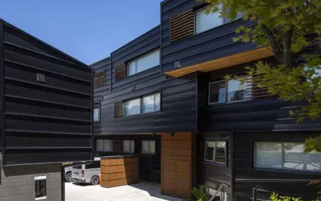 22 Hallenstein Mews 2 & Gardens 3