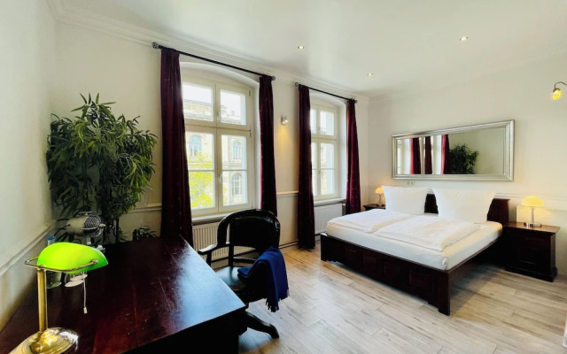 Hotel & Boardinghouse Garden Living