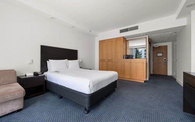 Crowne Plaza Surfers Paradise by IHG