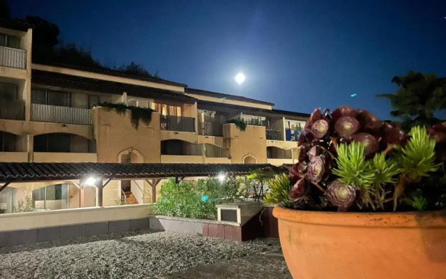 Appartement les 3 caps avec piscine et vue mer