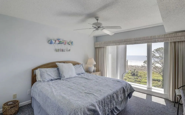 Shorewood 507 by RedAwning