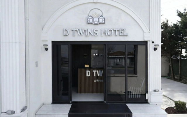 D Twins Airport Hotel