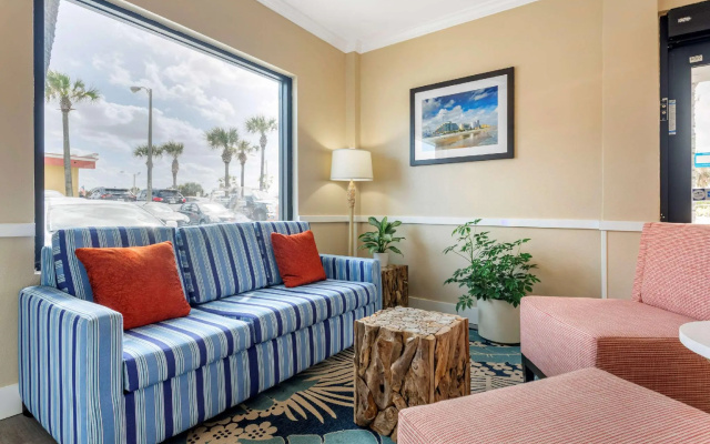 Comfort Inn & Suites Daytona Beach Oceanfront