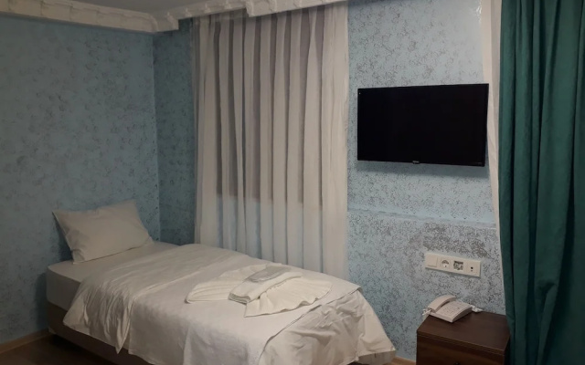Blue Sail Hotel