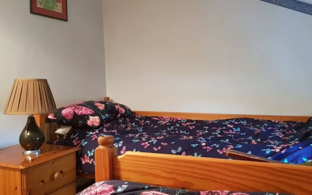 3 Bed Townhouse - Sleeps 6 - Pet Friendly
