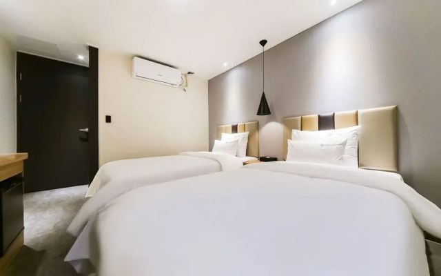 Pohang Daejamdong Togenheart Hotel