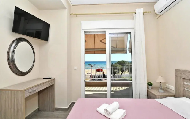 Sabbia Seafront Apartment 3 by Rentalspro