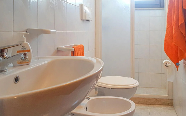Awesome Apartment in Santa Maria al Bagno With 1 Bedrooms