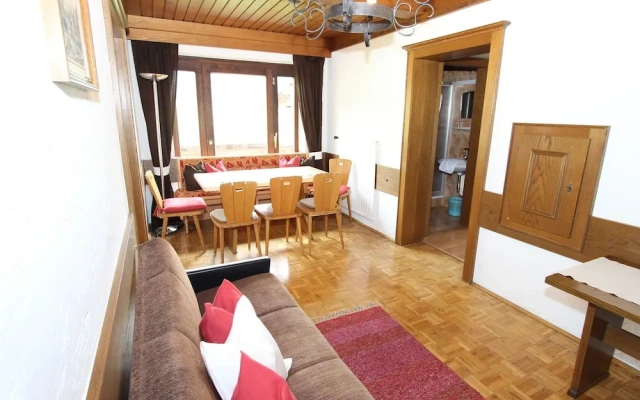 Cozy Apartment in Hollersbach im Pinzgau With Balcony