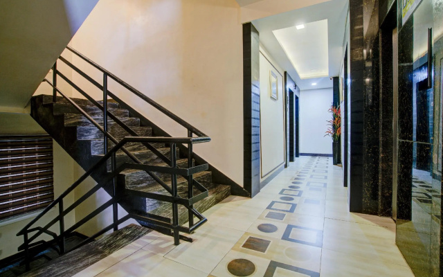 OYO 76908 Hotel South Avenue