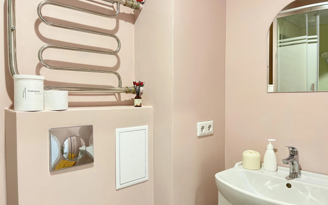 Romlex Apartments (Ромлекс) на улице Чаркова 28
