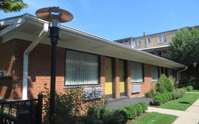 Carleton of Oak Park