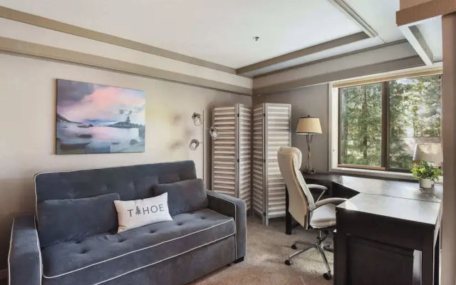 Escape to Incline Village! Min to Beach and Skiing