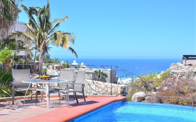 Отель Great Cabo Location W/ocean View & Large Pool Deck: Villa Sol y Luna Мексика, Педрегал - отзывы, цены и фото номеров - забронировать отель Great Cabo Location W/ocean View & Large Pool Deck: Villa Sol y Luna онлайн