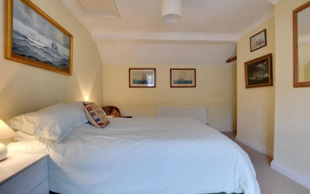 Holiday Home Cam Court