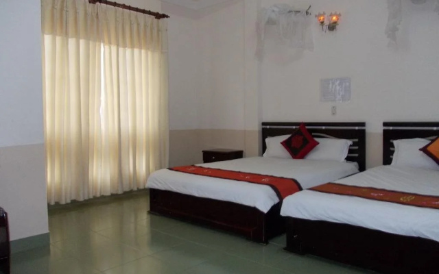 Gold Star Hotel