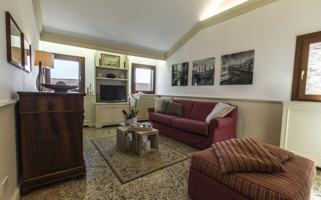 Отель Lovely Venetian Apartment Италия, Венеция - отзывы, цены и фото номеров - забронировать отель Lovely Venetian Apartment онлайн комната для гостей