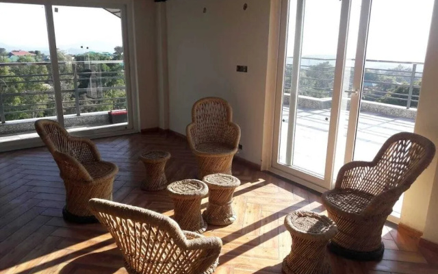 Serene Suites
