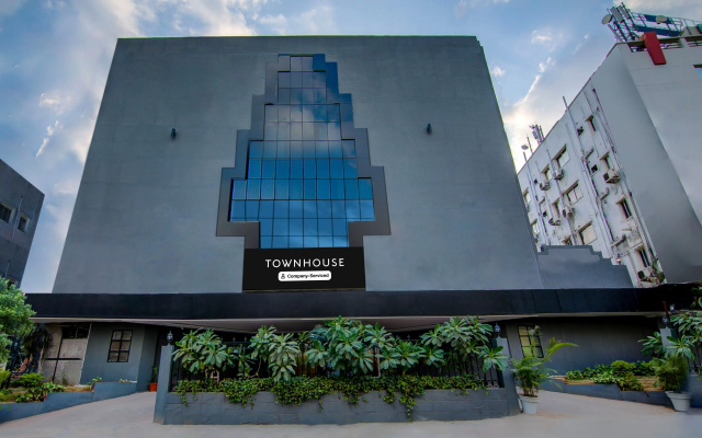 Deluxe Super Townhouse Lakdikapul