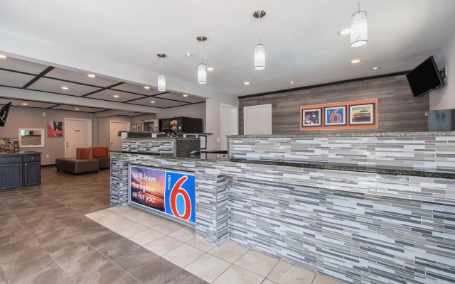Motel 6 Norcross, GA - Atlanta Northeast