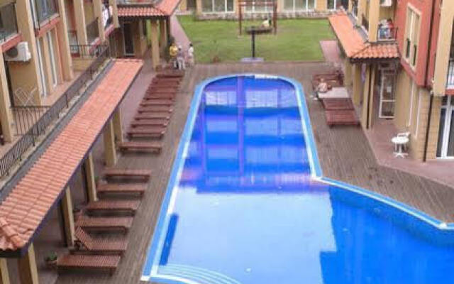 Апартаменты Sunny View Central Apartments Солнечный берег балкон