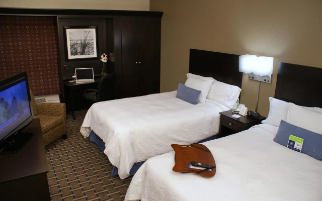 Spark by Hilton Tampa Brandon