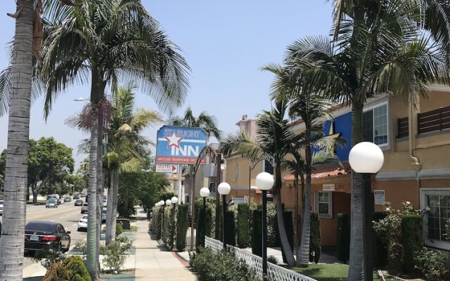 Starlight Inn La Brea 1