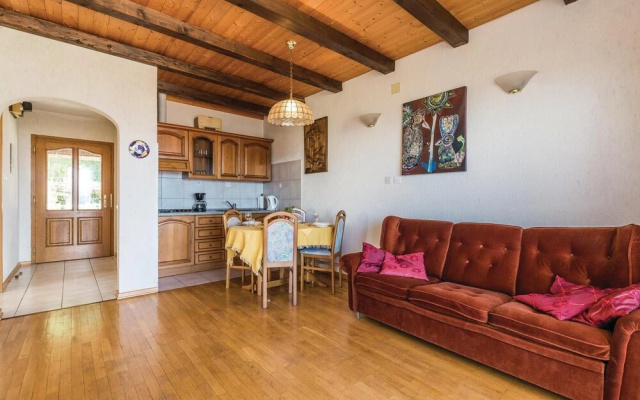 Amazing Home in Lovran With Wifi and 2 Bedrooms
