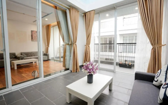 Da Nang Penhouse 4Bedroom 300Sqm In City Center